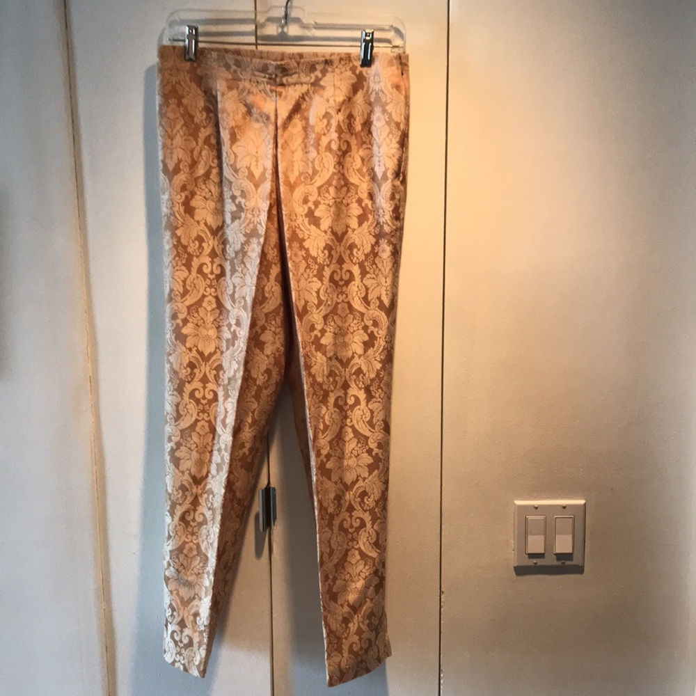Josephine Chaus Petite Gold Pants. Size 8P